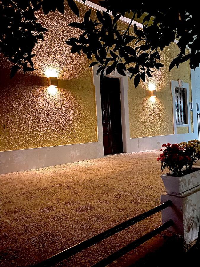 Villa Ricciardi-Suite Famigliare 1-Zona Ostuni Montalbano  Exterior photo